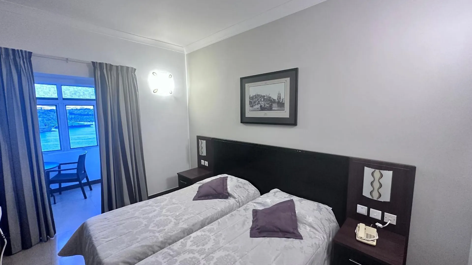 Grand Harbour Hotel Valeta 2*,